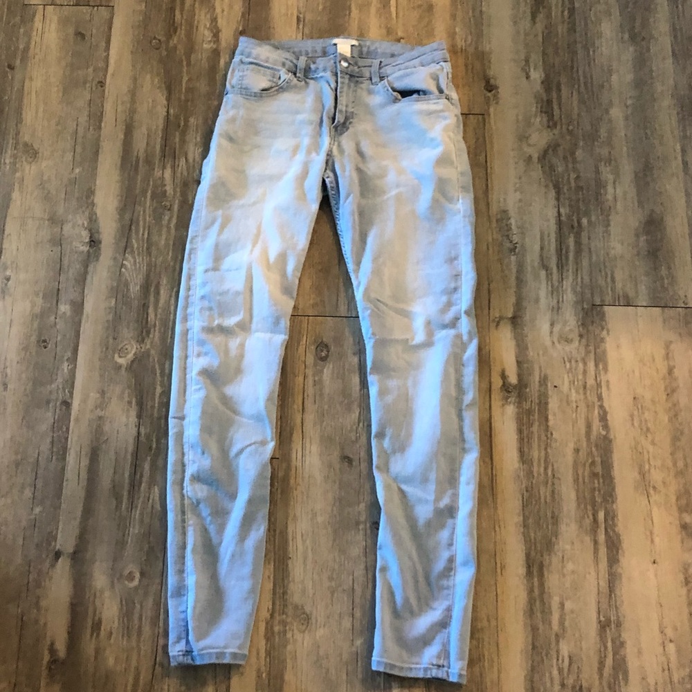 Womans light wash denim pants